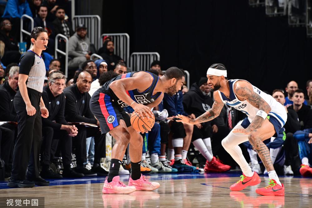 体育迷们见 体育迷们见