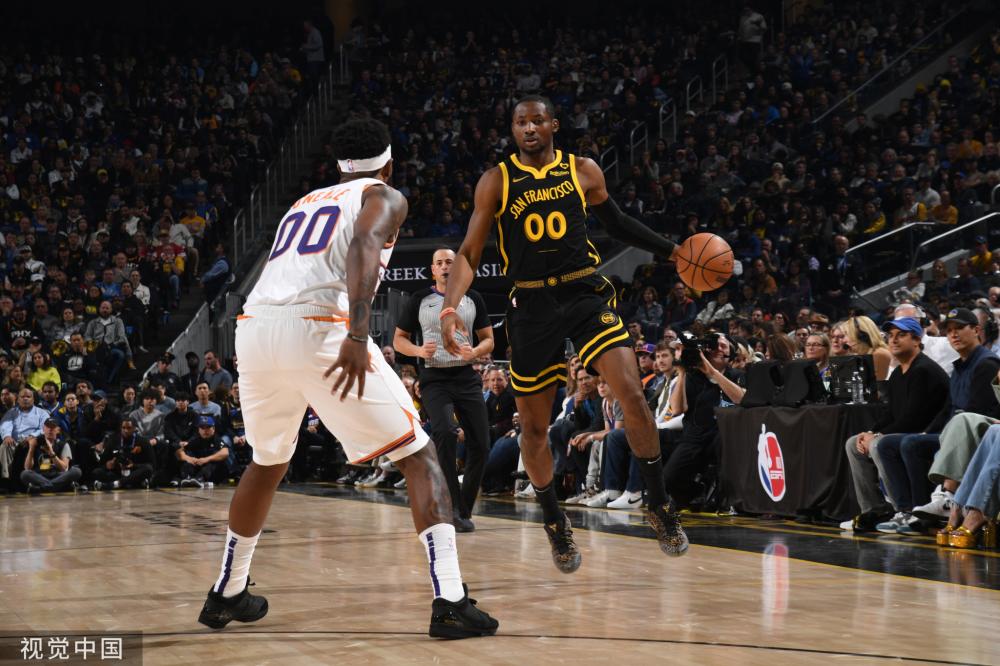 示了他们在 示了他们在